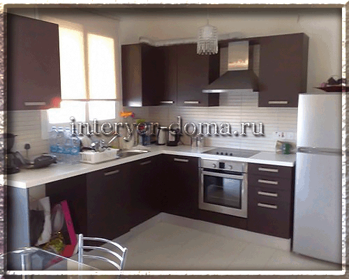 Дизайн з кутовою кухнею