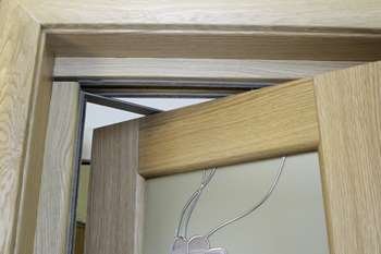 Роторні двері з механізмом