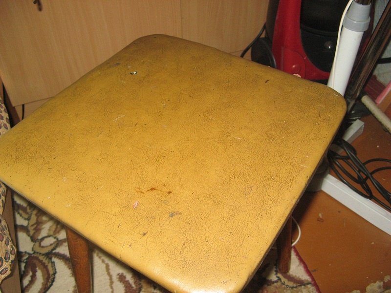 Як переробити стару табуретку своїми руками Як переробити стару табуретку своїми руками