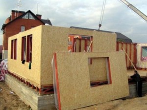 Будівництво деревяних каркасних будинків: технології і послідовність робіт