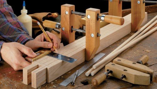 Стара двері з масиву: реставрація своїми руками