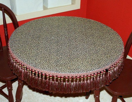 Як декорувати стіл методом декупажу своїми руками?