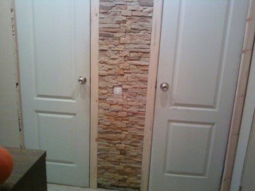 Сантехнічні двері в туалет і двері для кішки Сантехнічні двері в туалет і двері для кішки