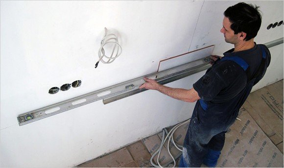 Як правильно укладати кахельну плитку?