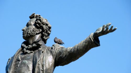 Сонник приснився памятник уві сні до чого сниться памятник