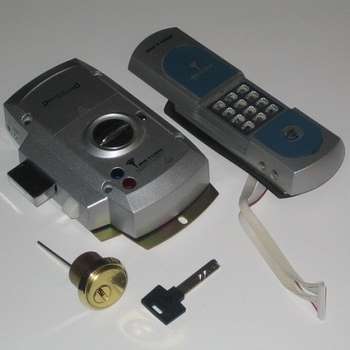 Електромеханічні замки для металевих дверей