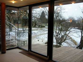 Алюмінієві двері зі склопакетом