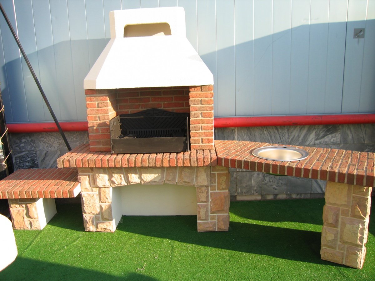 Як правильно зробити цегляний і металевий мангал Як правильно зробити цегляний і металевий мангал