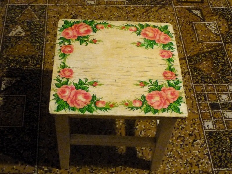 Як переробити стару табуретку своїми руками Як переробити стару табуретку своїми руками