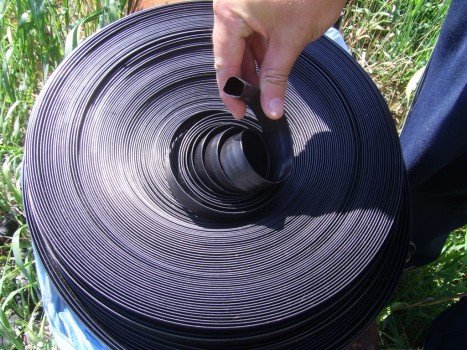 Полив у теплиці своїми руками: пристрій і рішення