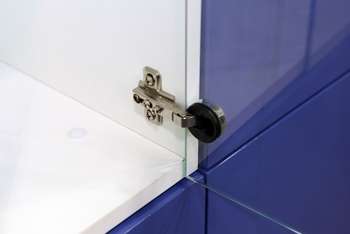 Петлі для скляних дверей