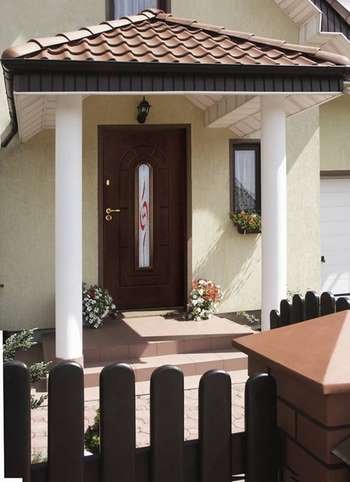 Металеві двері для дачі, комплектуючі до них