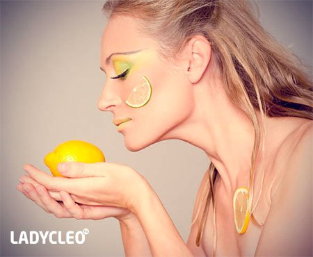 Маска з лимоном для особи: відбілюючі і очищаючі рецепти