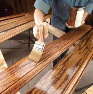 Фарба для зовнішніх робіт по дереву: основні види. Загальні правила зовнішньої обробки деревини