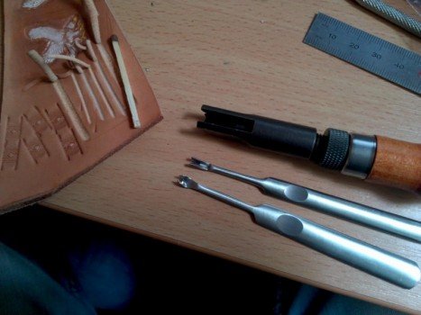 Які інструменти потрібні для різьби по дереву? Які інструменти потрібні для різьби по дереву?