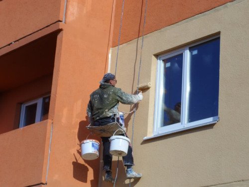 Фарбування фасаду будинку: покрокова інструкція
