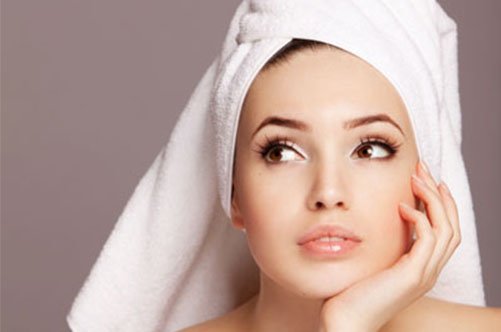 Догляд за волоссям за допомогою косметичних масок
