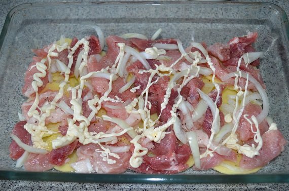 Картопляна запіканка з мясом простий рецепт