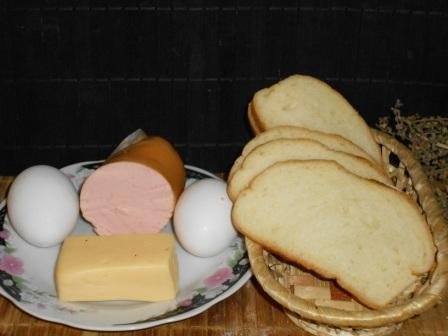 Грінки я білого хліба з яйцем і сиром: рецепт з фото