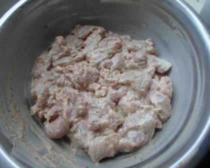 Як приготувати свинину на сковороді соковито і смачно