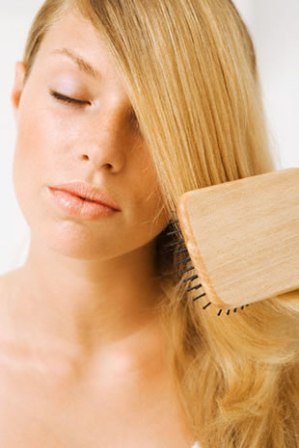 Застосування ефірного масла лаванди для краси вашого волосся