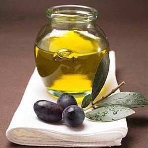 Маска для волосся з оливковою олією в домашніх умовах