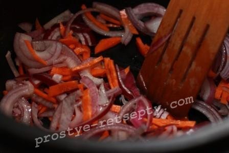 Картопля тушкована з куркою в мультиварці: рецепт з фото