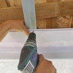 Як обшити стелю пластиковими панелями — обшивка стельового покриття пластиком ПВХ