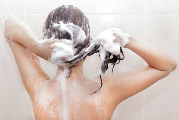 Шампуні для волосся з глини: рецепти для всіх типів
