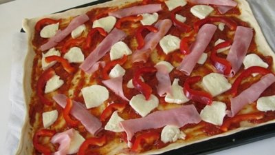 Рецепт швидкої піци в духовці
