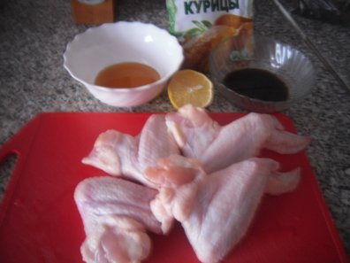 Як смачно приготувати курячі крильця в духовці, фото.