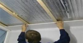 Кріплення пластикових панелей до стелі — як кріпити стельове покриття з ПВХ своїми руками