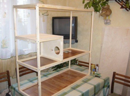 Як зробити будиночок для тхора своїми руками: креслення