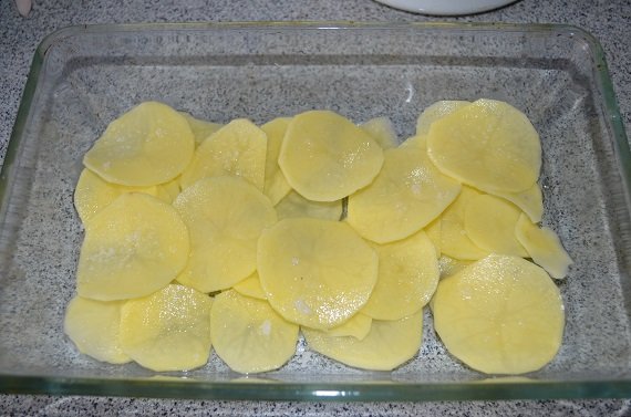 Картопляна запіканка з мясом простий рецепт