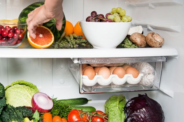 Як правильно зберігати продукти в холодильнику