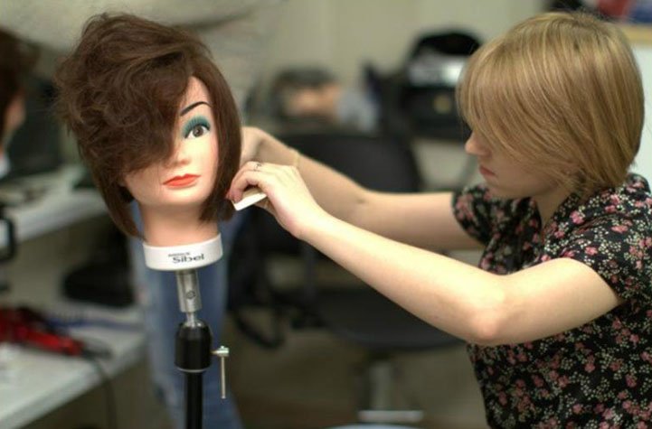 Моделювання зачіски та стрижки: опис нюансів процесу, конкурсні варіанти