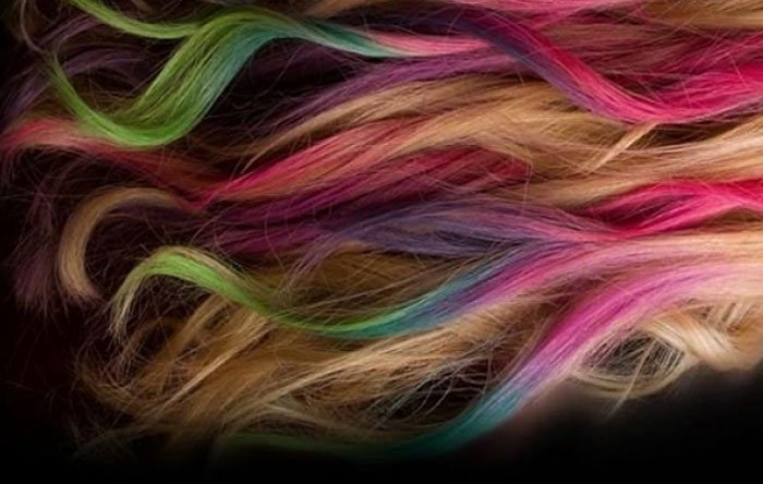 Техніки фарбування кінчиків волосся в інший колір в домашніх умовах