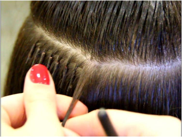 Нарощування волосся: середня ціна в Москві на дану процедуру та догляд за волоссям