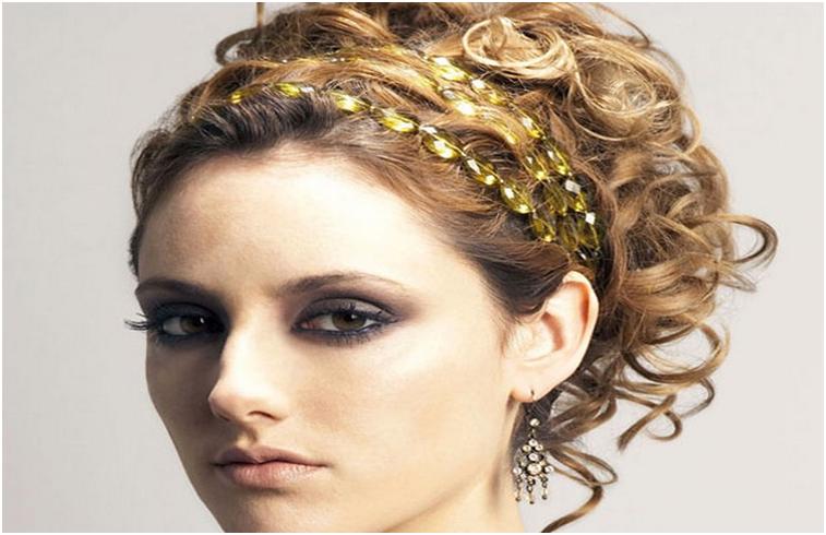 Вечірня зачіска в грецькому стилі: хвіст, сайт, стиль в одязі і шевелюрі