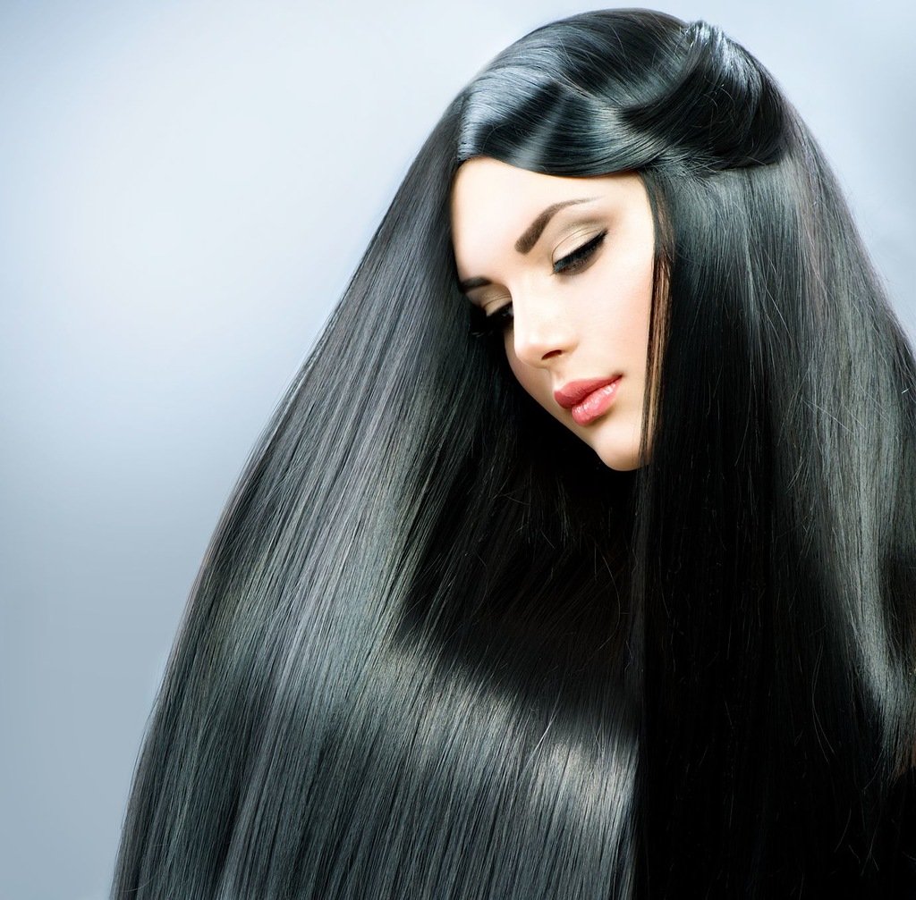 Бразильське випрямлення волосся: кератинове вплив на локони