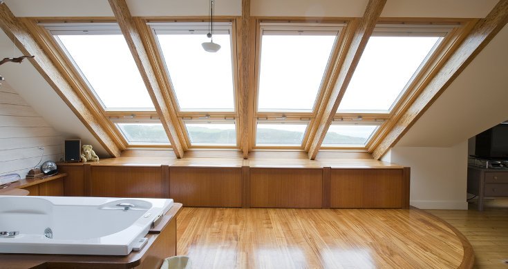 Панорамні вікна для деревяного будинку: за або проти