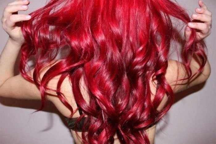 Як правильно пофарбувати волосся в рожевий колір і уникнути невдалого результату