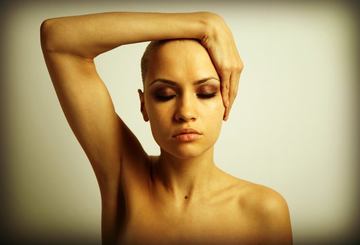 Причини і лікування лисини (пустоти) на голові у жінок: як приховати недуг