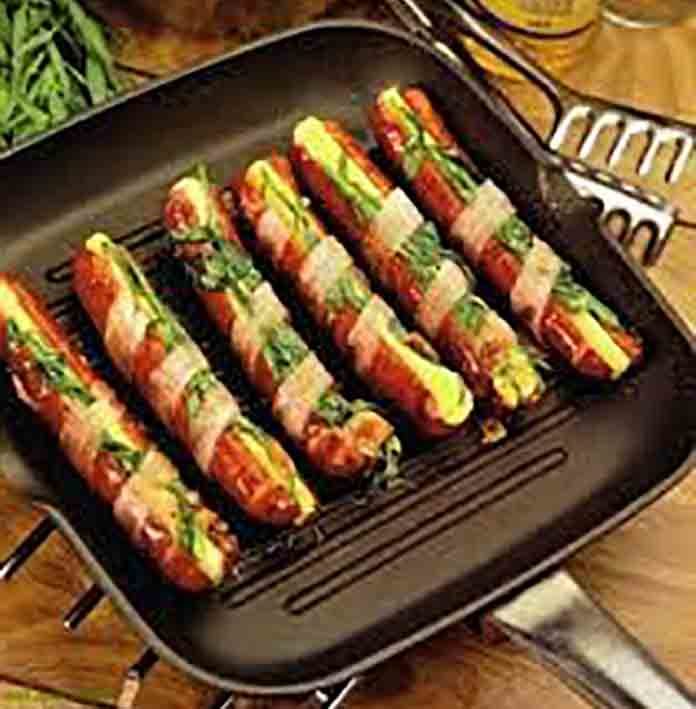Ковбаски з сиром в духовці