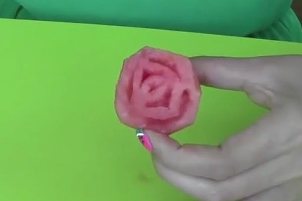 Як зробити з кавуна троянду (карвінг)