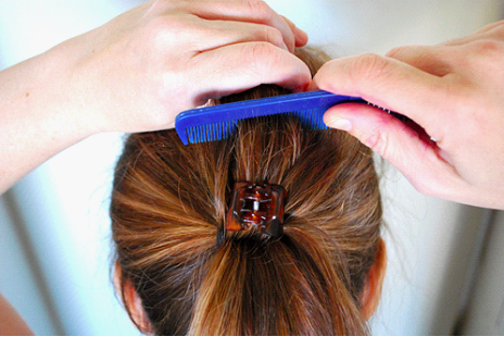 Шпилька для волосся краб: як використовувати крабики, щоб зібрати локони