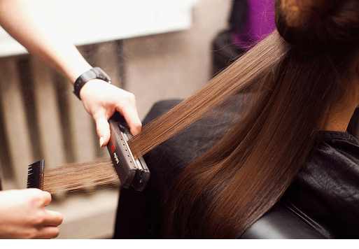 Кератинове випрямлення волосся в салоні: середня ціна процедури, подальший догляд