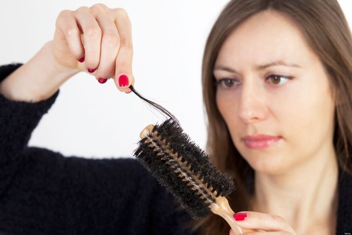 Відросте чи випали волосся після стресу: лікування і догляд народними засобами