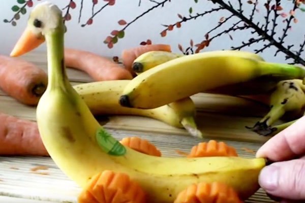 Прикраса з банана на дитячий день народження