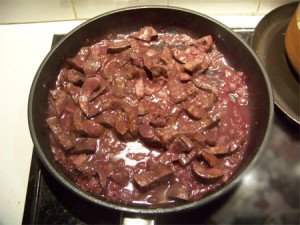 Як приготувати нирки яловичі без запаху, але смачно? Рецепти з телячими нирками, відео